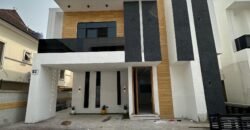 FOR SALE : EXQUISITELY FINISHED LUXURY SERVICED 4 & 5 BED BEDROOM FULLY DETACHED DUPLEX.