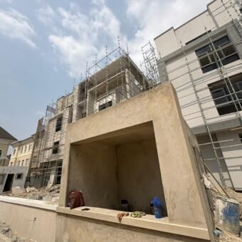 J48 VILLA BANANA ISLAND IKOYI